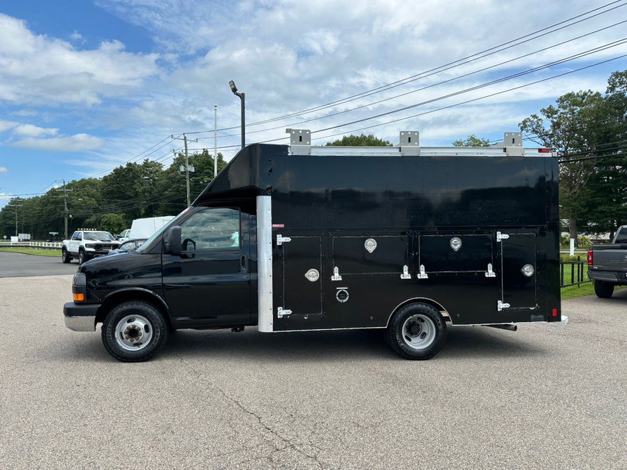 Used 2012 GMC Savana 3500 RWD image 4
