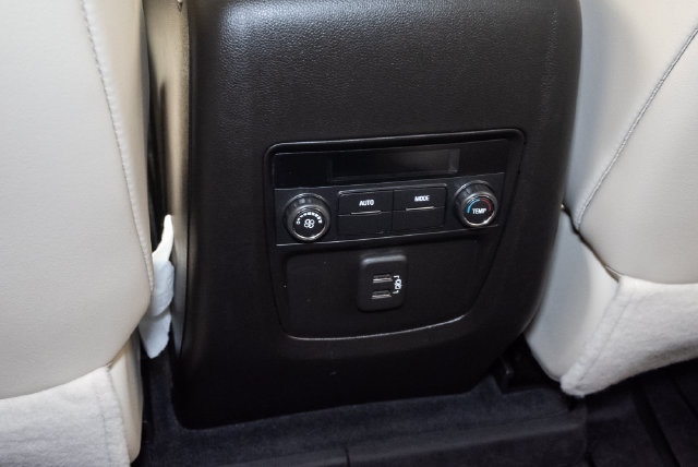 Used 2023 Buick Enclave Essence w/ Sport Touring Edition FWD image 26