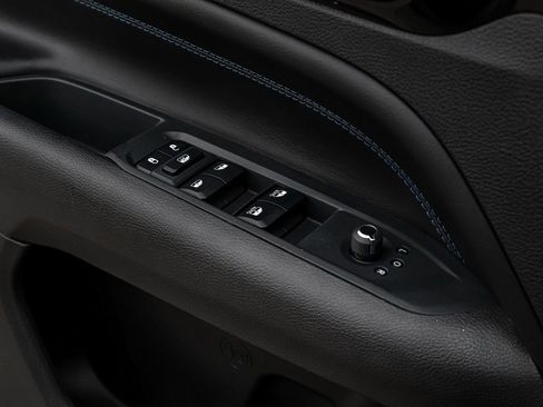 New 2026 Jeep Compass Latitude image 12