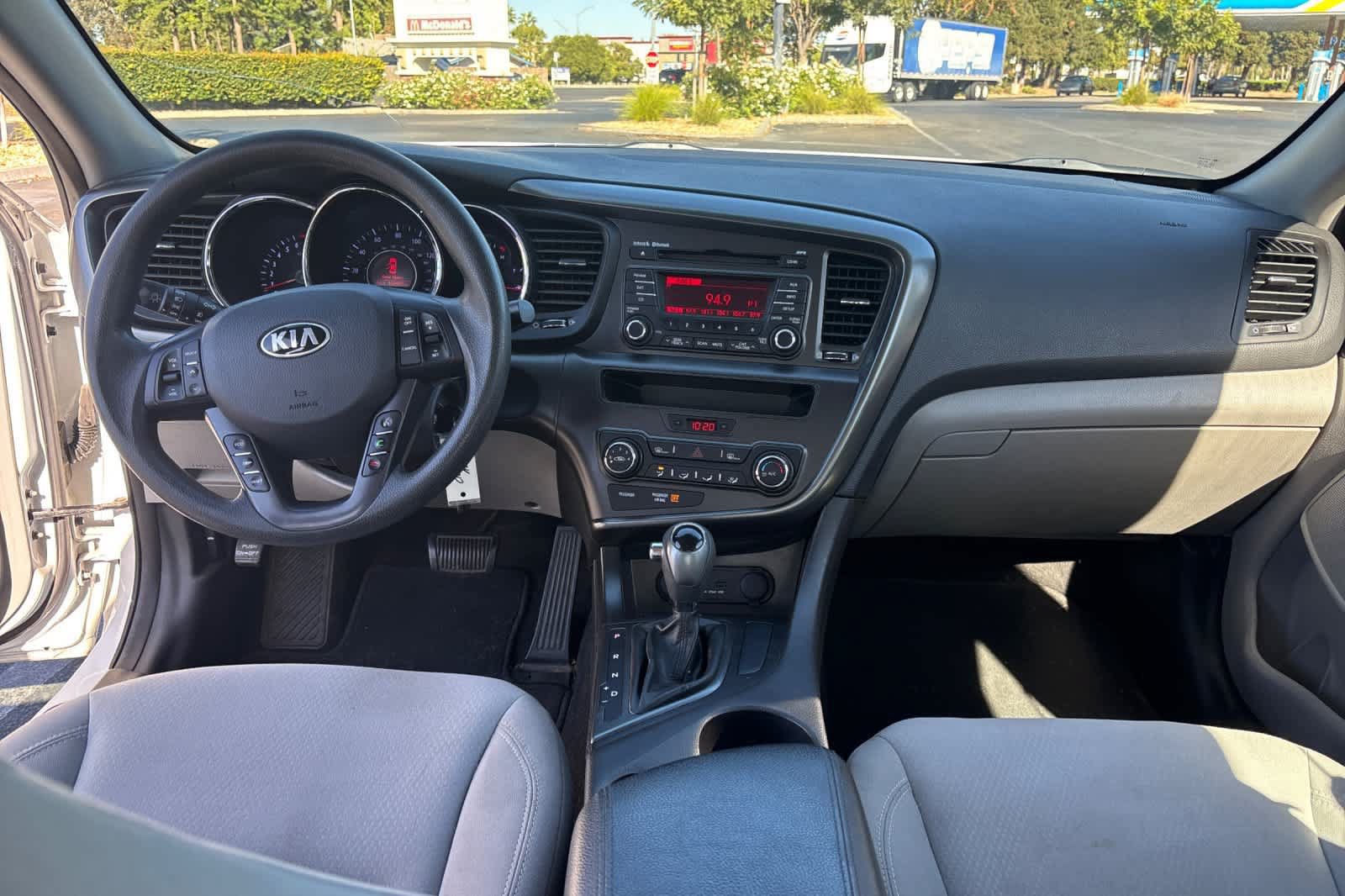 Used 2013 Kia Optima LX FWD image 4
