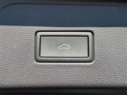 Used 2023 Volkswagen Atlas SEL R-Line image 14