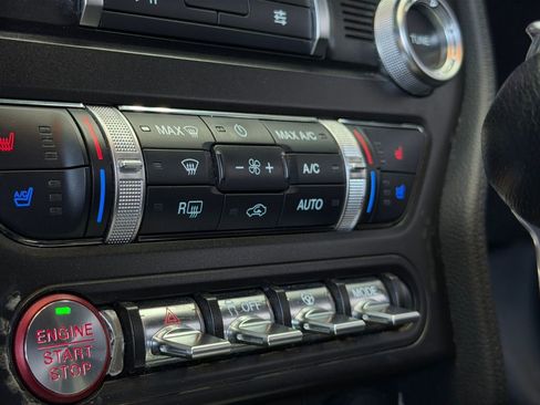 Used 2021 Ford Mustang Premium image 20