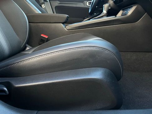 Used 2024 Honda Civic Sport image 29