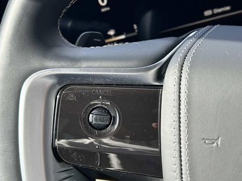 Certified 2025 INFINITI QX80 Sensory image 32