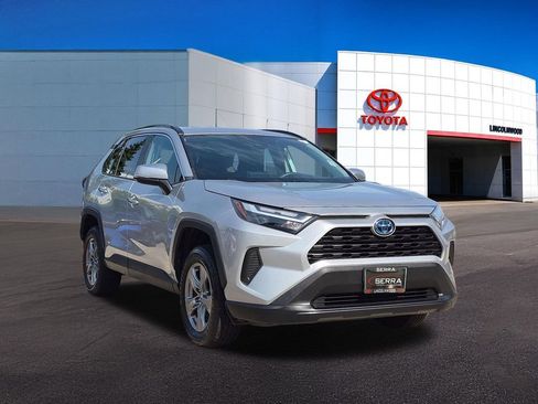 Used 2024 Toyota RAV4 XLE w/ Weather Package AWD/4WD image 7