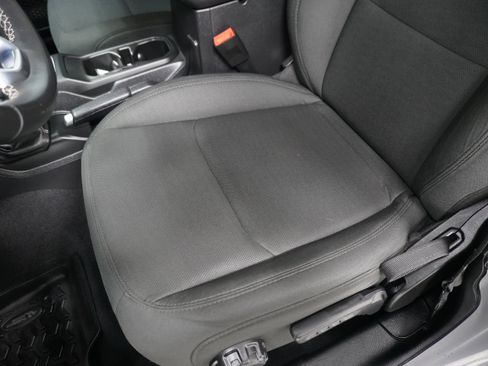 Used 2020 Jeep Wrangler Unlimited Sahara image 14