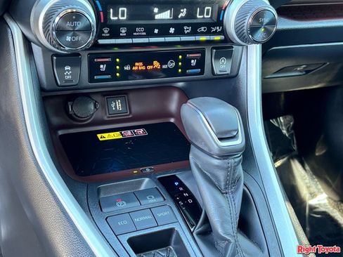 Certified 2025 Toyota RAV4 Limited w/ Advanced Technology Package FWD image 30