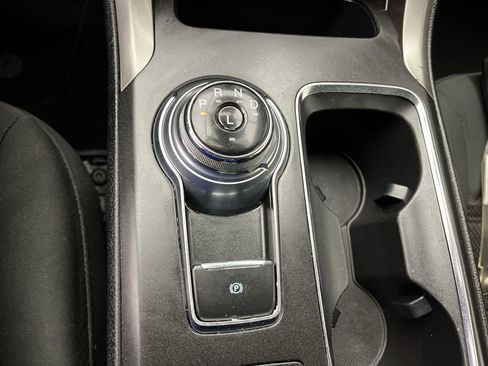 Used 2020 Ford Fusion SE image 23