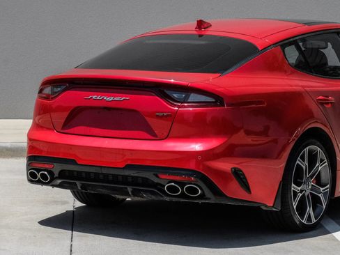 Used 2021 Kia Stinger GT2 RWD image 13