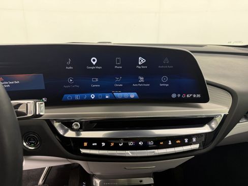 Used 2024 Cadillac Lyriq Sport AWD/4WD image 19