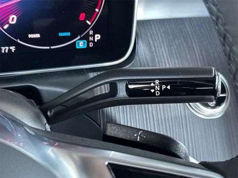 New 2025 Mercedes-Benz C 300 4MATIC Sedan image 22