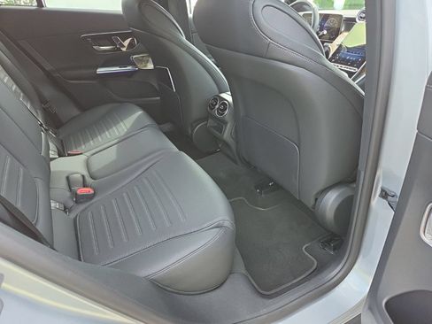 Used 2026 Mercedes-Benz GLC 300 4MATIC image 10