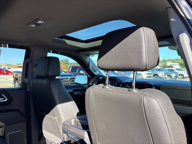 Used 2022 GMC Sierra 1500 SLT w/ SLT Premium Plus Package AWD/4WD image 45