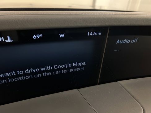 Used 2025 Lincoln Nautilus Premier w/ Equipment Group 102A image 20