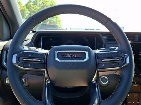 New 2026 GMC Terrain AT4 w/ Convenience Package III AWD/4WD image 14