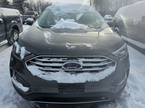Used 2019 Ford Edge SEL w/ Cold Weather Package image 2