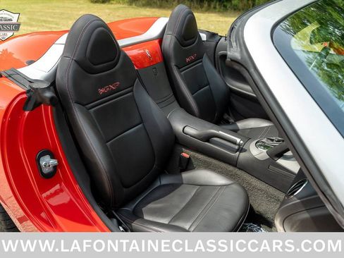 Used 2007 Pontiac Solstice GXP w/ Premium Package RWD image 41