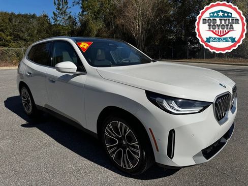 Used 2025 BMW X3 xDrive30i image 3