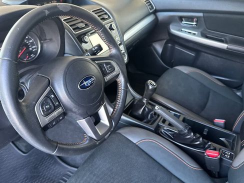 Used 2017 Subaru Crosstrek 2.0i Premium w/ Popular Package #2 AWD/4WD image 11