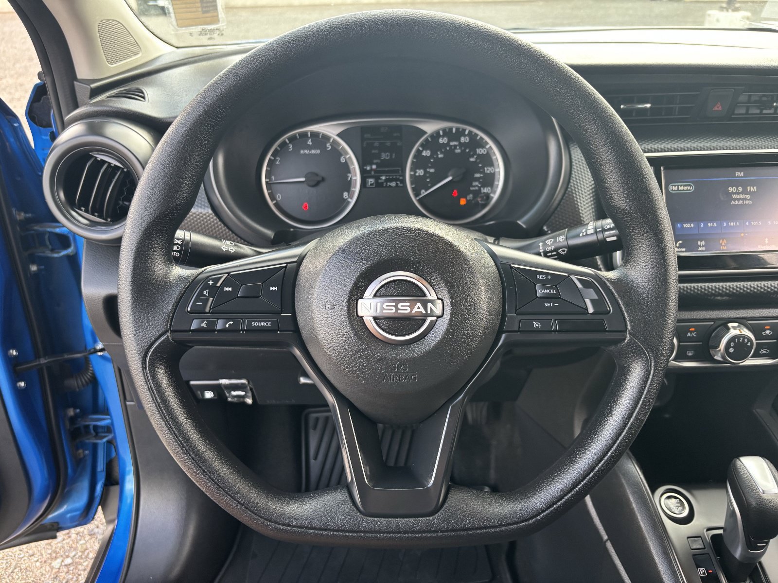 Used 2024 Nissan Kicks S FWD image 27