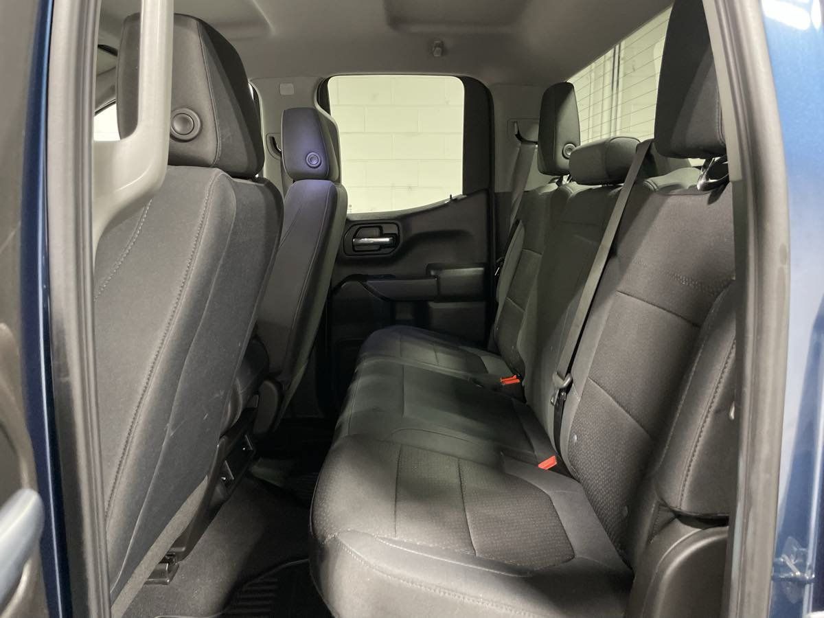 Used 2019 Chevrolet Silverado 1500 Custom Trail Boss w/ Custom Convenience Package AWD/4WD image 15