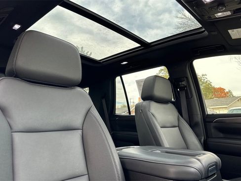 Used 2024 Chevrolet Tahoe Z71 image 20