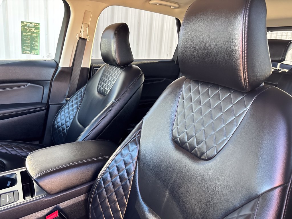 Certified 2024 Ford Edge Titanium AWD/4WD image 22