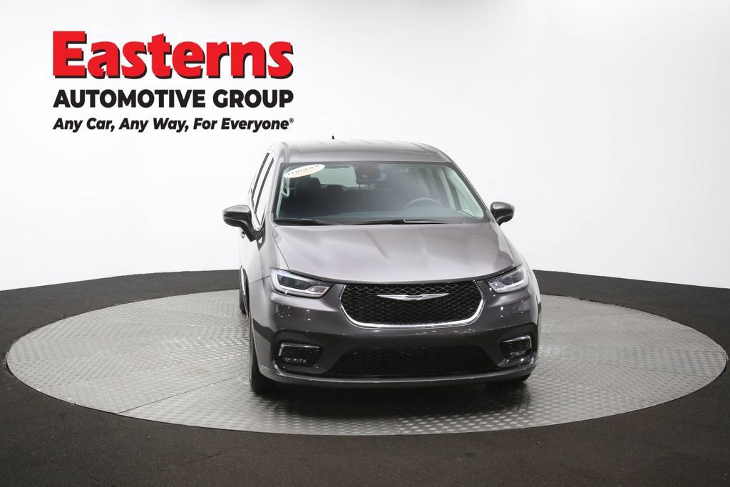 Used 2023 Chrysler Pacifica Touring-L FWD image 55