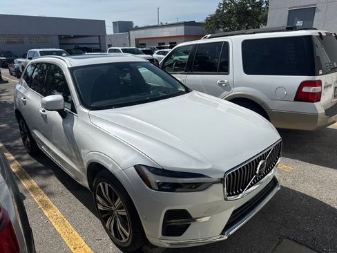 Used 2022 Volvo XC60 B5 Inscription w/ Advanced Package FWD image 2