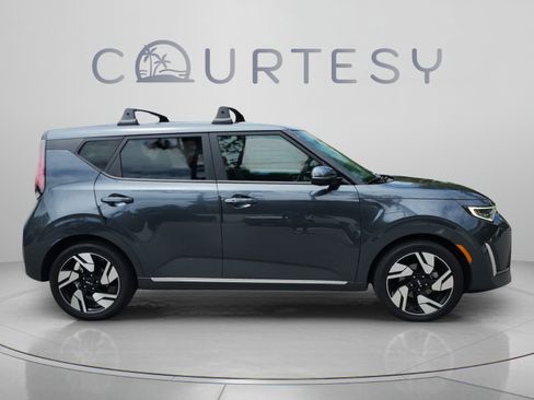 Certified 2025 Kia Soul GT-Line w/ GT-Line Technology Package FWD image 7