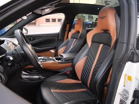 Used 2024 Aston Martin DBX 707 image 21