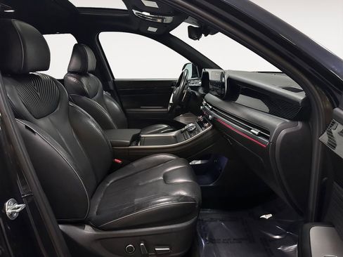 Used 2024 Hyundai Palisade Calligraphy image 15