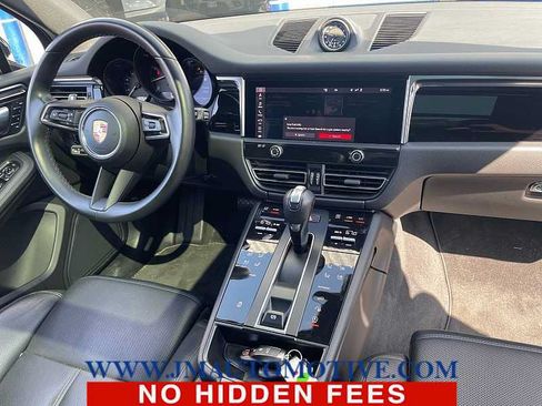 Used 2023 Porsche Macan AWD/4WD image 5