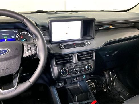 Used 2024 Ford Maverick Lariat w/ Black Appearance Package image 6