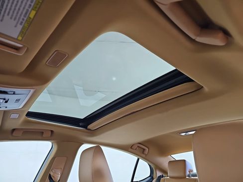 Used 2022 Lexus ES 350 w/ Accessory Package FWD image 28