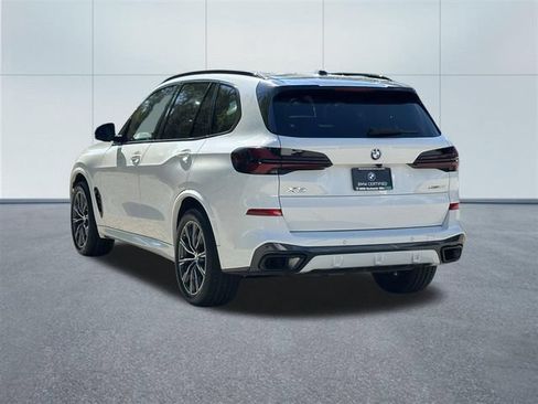 Certified 2024 BMW X5 xDrive40i w/ M Sport Package AWD/4WD image 9
