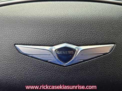 Used 2022 Genesis GV70 2.5T image 31