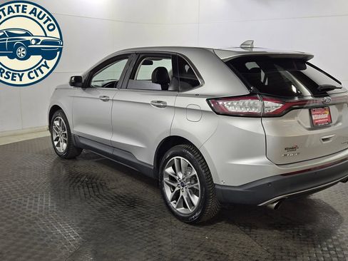 Used 2018 Ford Edge Titanium w/ Equipment Group 302A AWD/4WD image 5