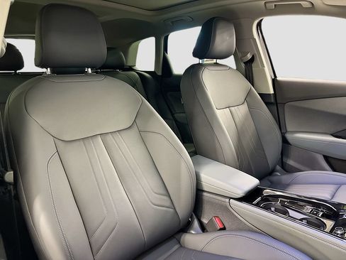 New 2026 Audi Q3 quattro 2.0T AWD/4WD image 15