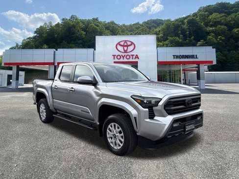 Certified 2024 Toyota Tacoma SR5 image 1