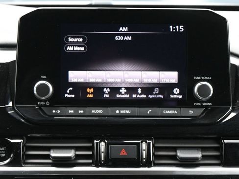 Used 2025 Nissan Pathfinder SV AWD/4WD image 21