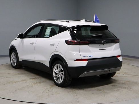 Used 2022 Chevrolet Bolt EUV LT image 8