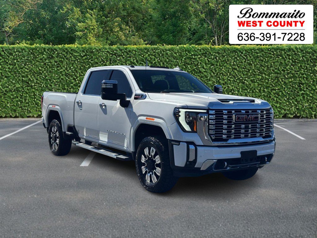 Used 2024 GMC Sierra 2500 Denali w/ Denali Reserve Package AWD/4WD image 1