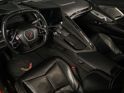 Used 2021 Chevrolet Corvette Stingray Preferred Conv w/ Z51 Performance Package image 2