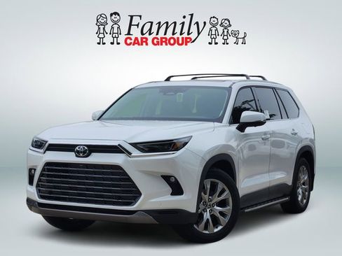 New 2026 Toyota Grand Highlander FWD image 1