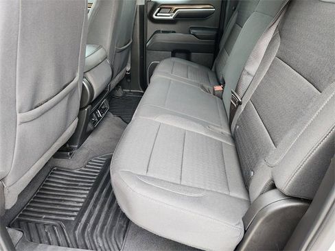 Used 2024 Chevrolet Silverado 1500 LT image 30