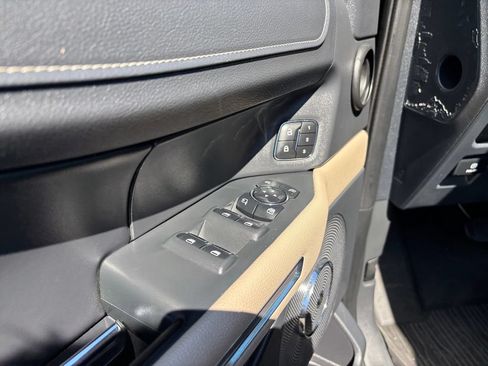 Used 2024 Ford Expedition Limited AWD/4WD image 27