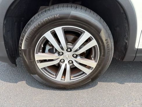 Used 2018 Honda Pilot EX image 30