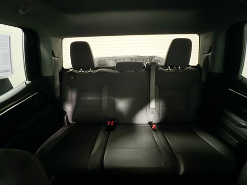 Used 2025 Chevrolet Silverado 1500 LT image 33