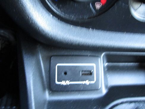 Used 2017 RAM ProMaster City Tradesman w/ Rear Back-up Camera Group FWD image 17